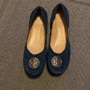 Tori Burch Blue suede ballet flats with gold emblem